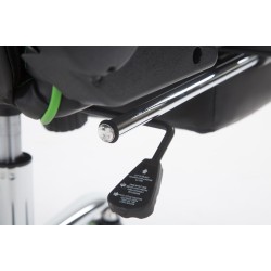 Silla de oficina Limit Racing con reposapiés, color negro y verde