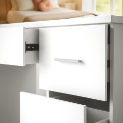 El tocador blanco de Ginny