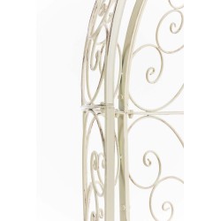 Pabellón Rosie, semi-subterráneo, con banco antiguo color crema