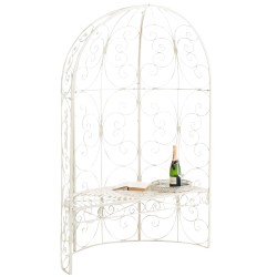 Pabellón Rosie, semi-subterráneo, con banco antiguo color crema