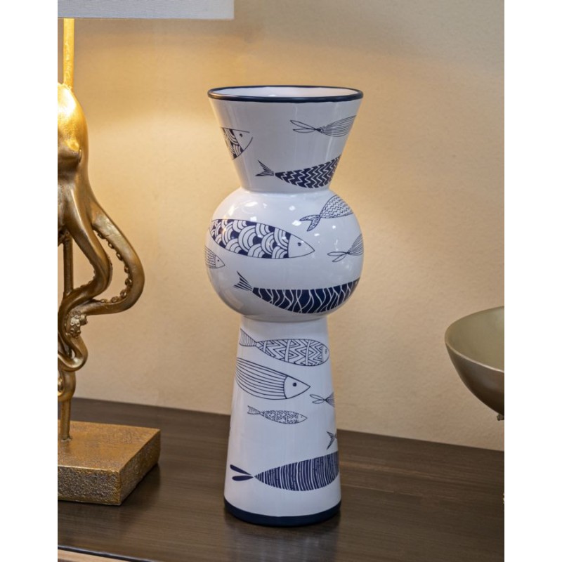 Jarrón alto con diseño de pez, 14 x 38,5 cm de diámetro.