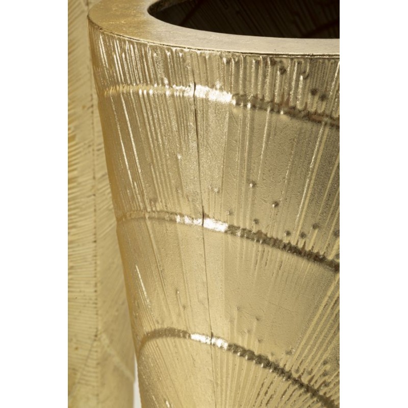 Juego de 3 espléndidos soportes dorados para jarrones. Medidas: 50,8 x 114,9 cm 40 x 92,7 cm 29,8 x 70,5 cm.