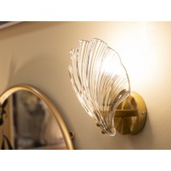 Aplique de pared con forma de concha – Elegancia contemporánea 20x14x22 cm