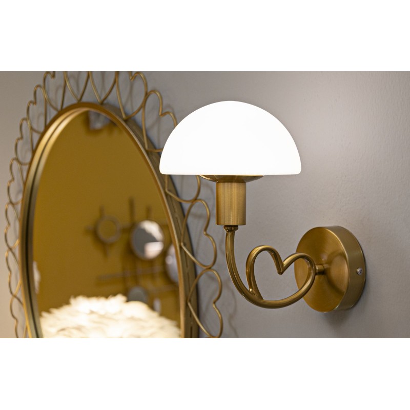 Aplique de pared dorado Lovy – Glamuroso y elegante 23x15x22 cm