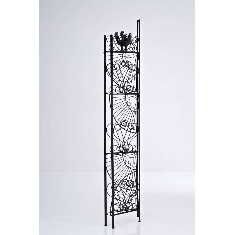 Estante negro de María