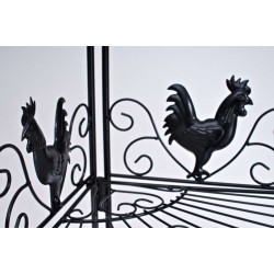 Estante negro de María