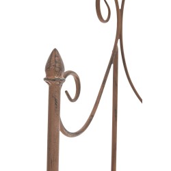 Enrejado antiguo de lavanda marrón