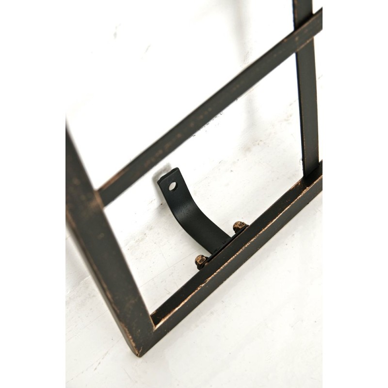 ¡Larga vida al enrejado de bronce!