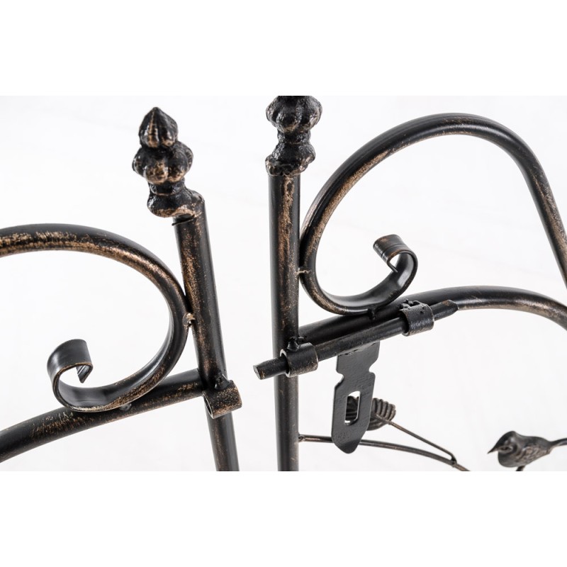 Arco de bronce de la Rosa de Granada