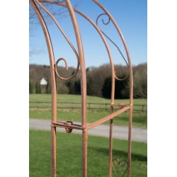 Arco de rosas con puerta Melissa marrón antigua