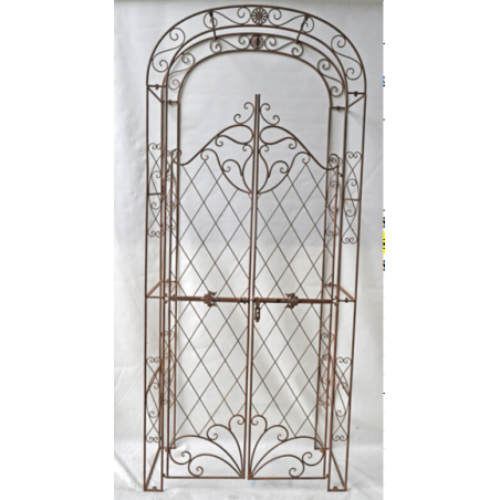 Arco de rosas con puerta de Melissa blanca