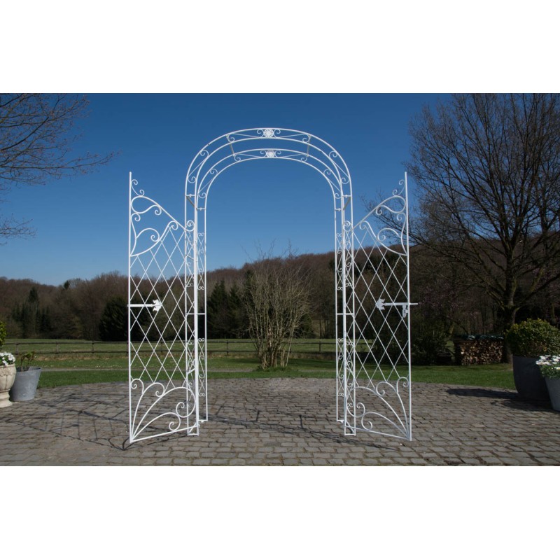 Arco de rosas con puerta de Melissa blanca