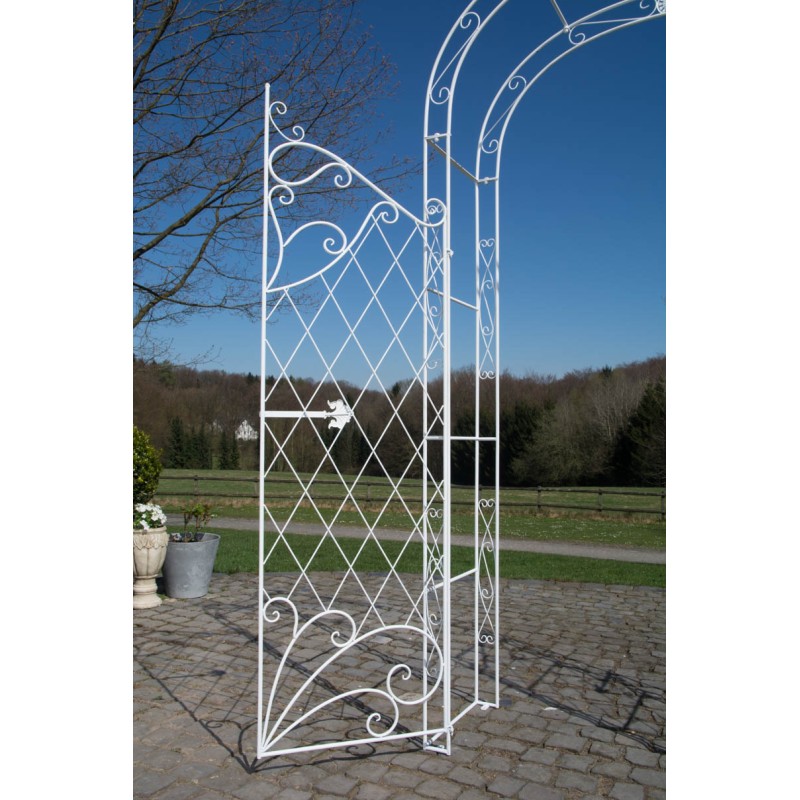 Arco de rosas con puerta de Melissa blanca