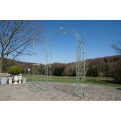 Arco de rosas con puerta Melissa verde antigua