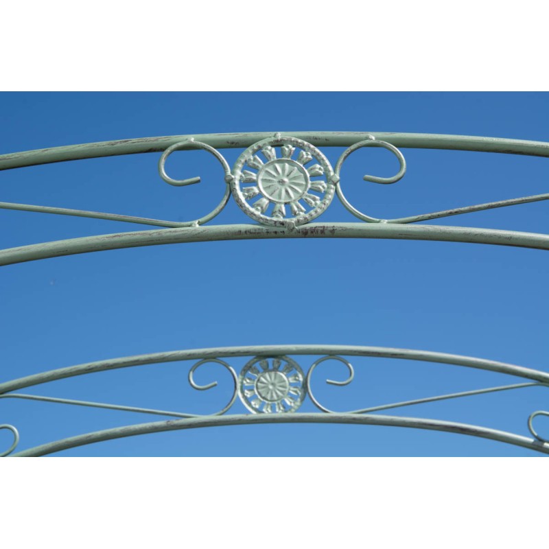 Arco de rosas con puerta Melissa verde antigua