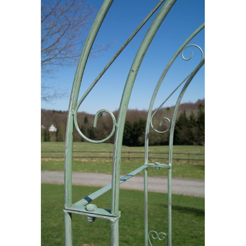 Arco de rosas con puerta Melissa verde antigua