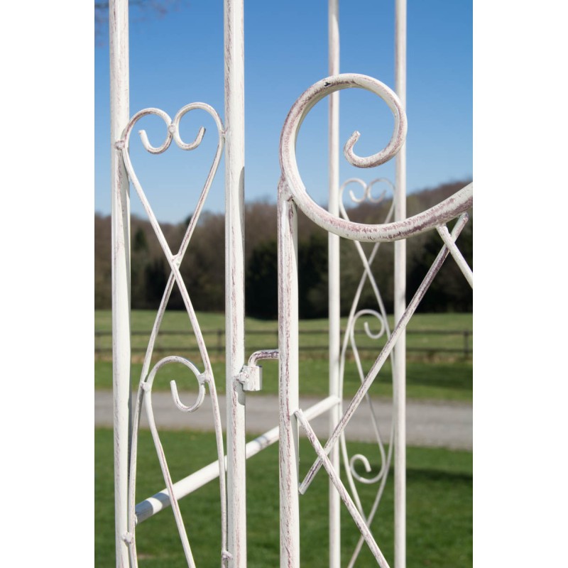 Arco de rosas con puerta Melissa color crema antigua