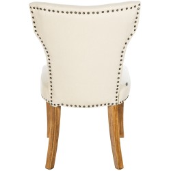 Juego de 2 sillas de comedor Zadar, tapizadas en tela color crema claro de estilo antiguo.