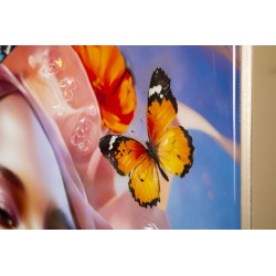 Pintura sobre lienzo lacado de Marty B – Creatividad y estilo (62 x 4 x 92 cm)