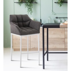 Taburete de bar Damaso W tapizado en tela con base de cuatro patas en color gris titanio.