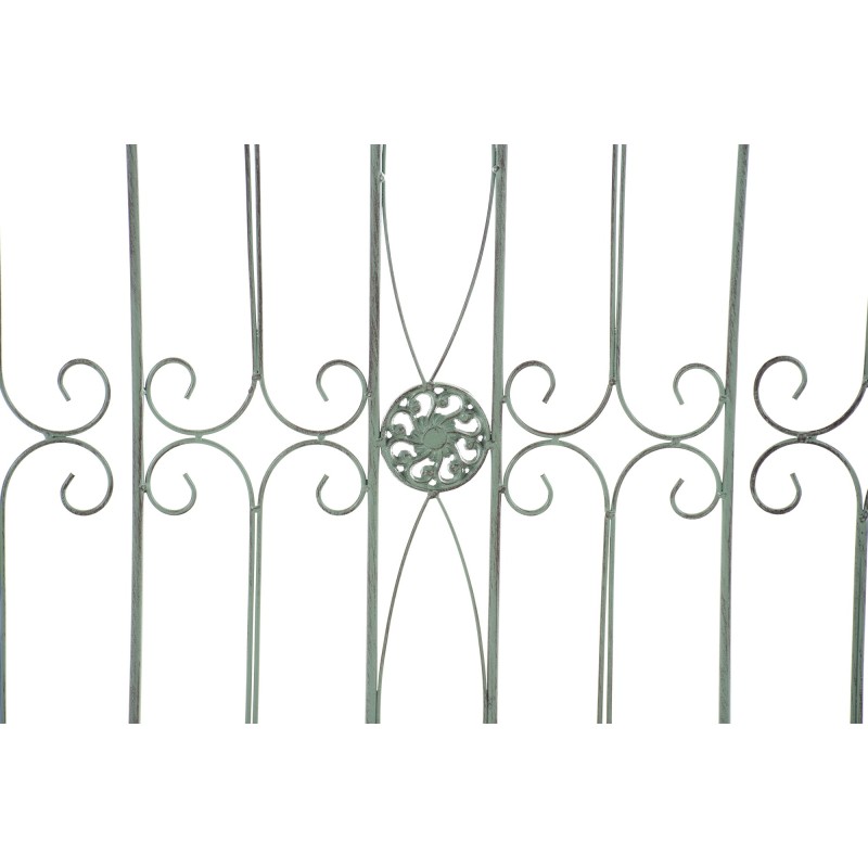 Valla antigua verde para jardín de charcutería