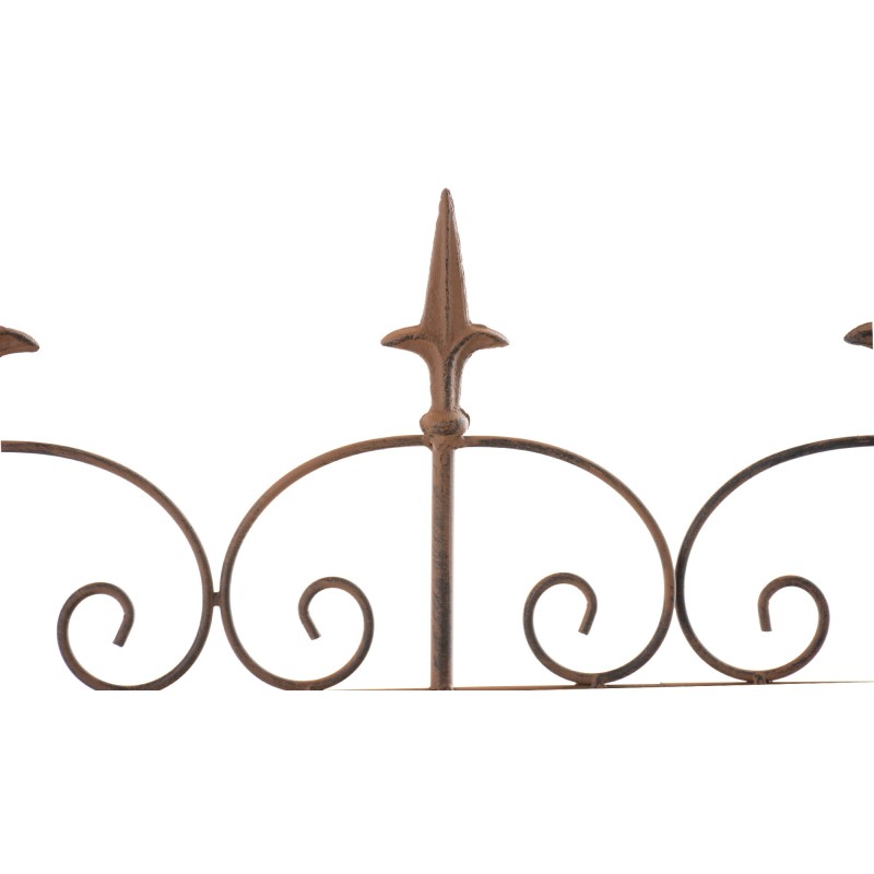 Valla antigua marrón para jardín de charcutería