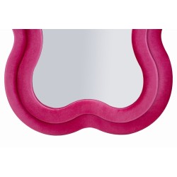 Espejo de pared Miki en terciopelo fucsia, 60x4x160 cm (espejo 39x135 cm) – Color vibrante y estilo audaz