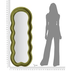 Espejo de pared Miki en terciopelo verde, 60x4x160 cm – Elegancia natural y textura lujosa