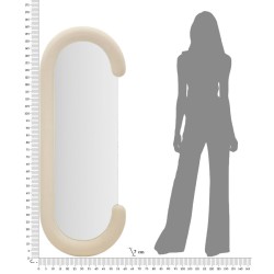 Espejo de pared Chantal en terciopelo color crema, 60x7x160 cm – Elegancia atemporal y suavidad refinada