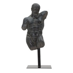Escultura de un hombre antiguo, guardián de almas de acero – 26 x 22 x 57,5 cm