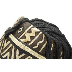 Corte de pelo femenino masái, elegancia tribal – 21,5 x 27,5 x 45 cm