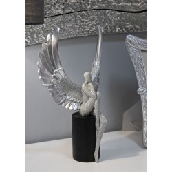 ESTATUAS PARPADEANTES CM 24X8X34
