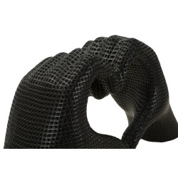 MANOS NEGRAS QUE AMAN 25X7.5X13.5 CM