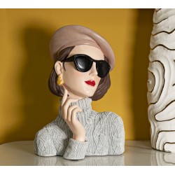 MUJER DE PARÍS-B- CM 18.5X14X26